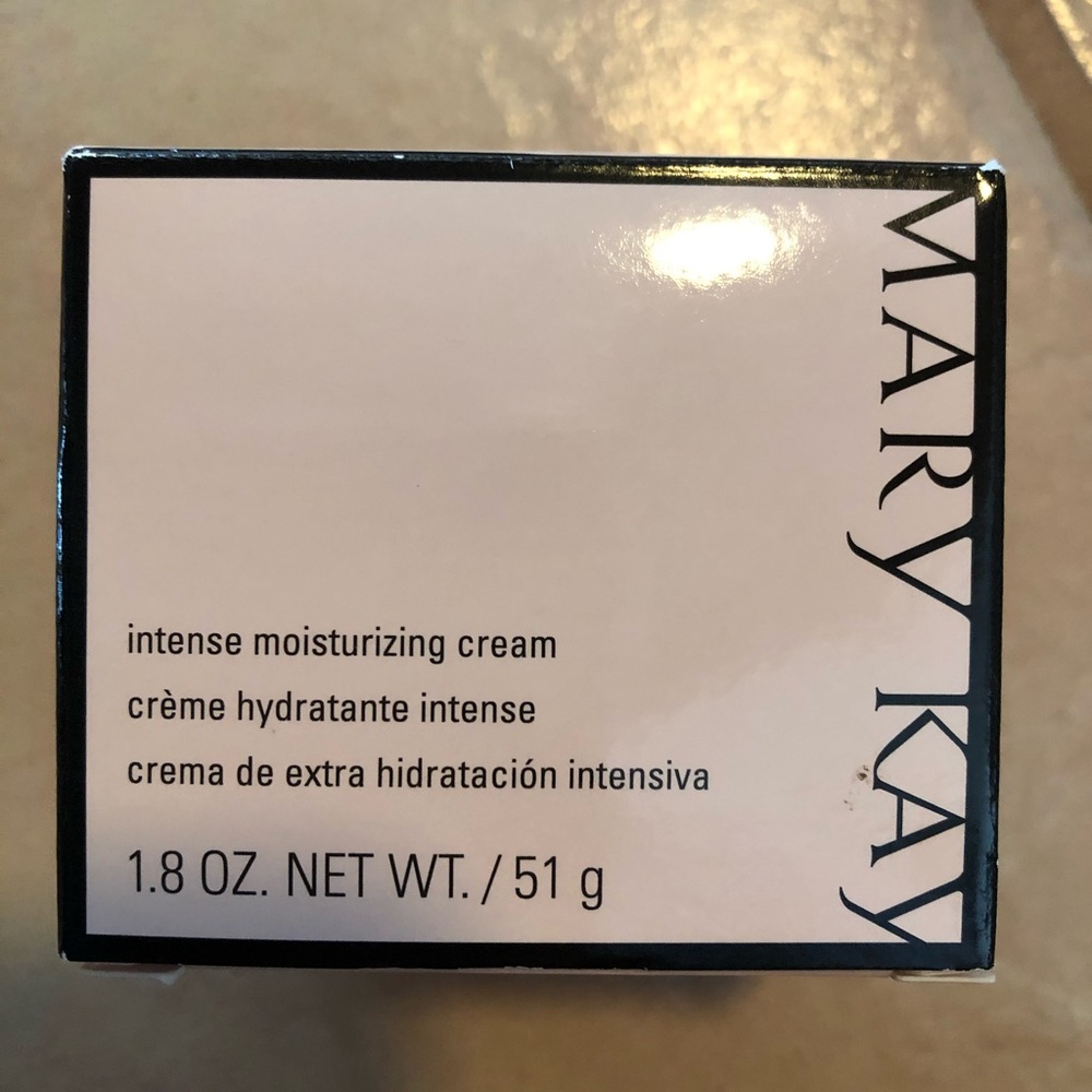 New Mary Kay intense moisturizing cream